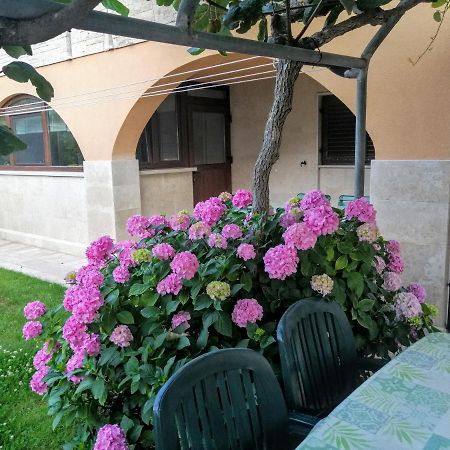 Apartman 100M2, Full Opremljen, Privatni Parking. PUY Eksteriør bilde